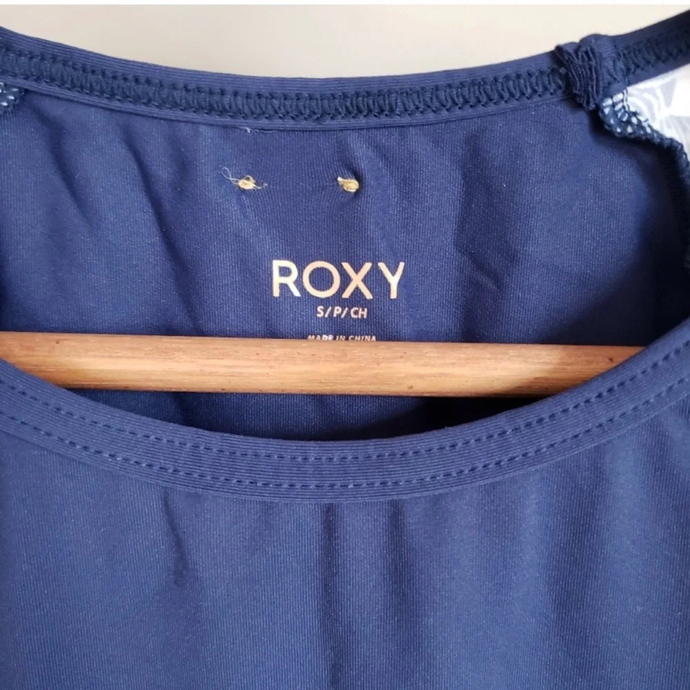 Roxy Women's Rashguard Tee - Picture 5 of 5